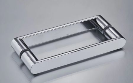 Zinc alloy shower handle with chromed finish to suit your shower enclosures